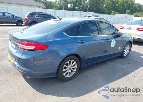 2018 Ford Fusion S z USA, uszkodzony, nr VIN 3FA6P0G77JR273386
